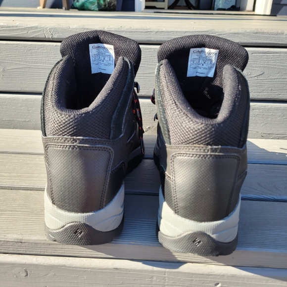 Columbia hiking boots - Picture 4 of 5